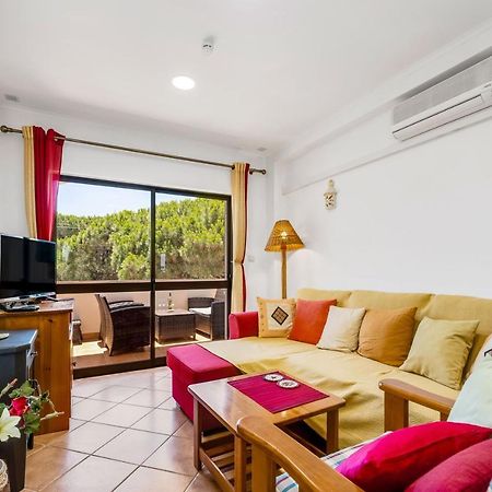 Pine Trees Penthouse Daire Olhos de Agua  Dış mekan fotoğraf
